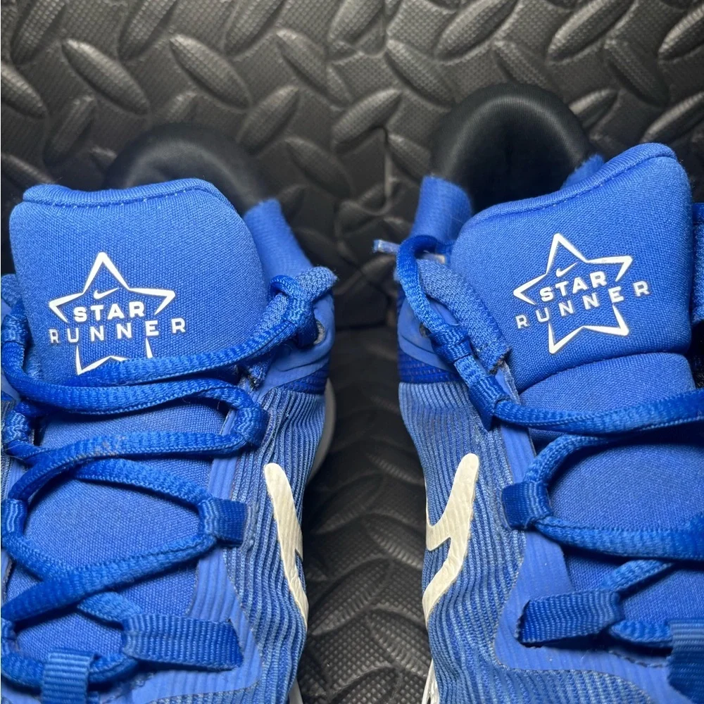 Nike star runner